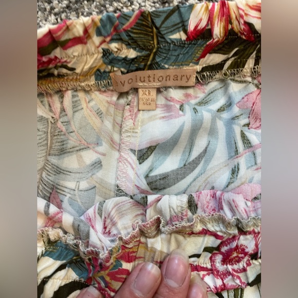 5 for 25 Evolutionary Tropical Flowy Wide Leg Crop Pull On Pants XL - Picture 3 of 3